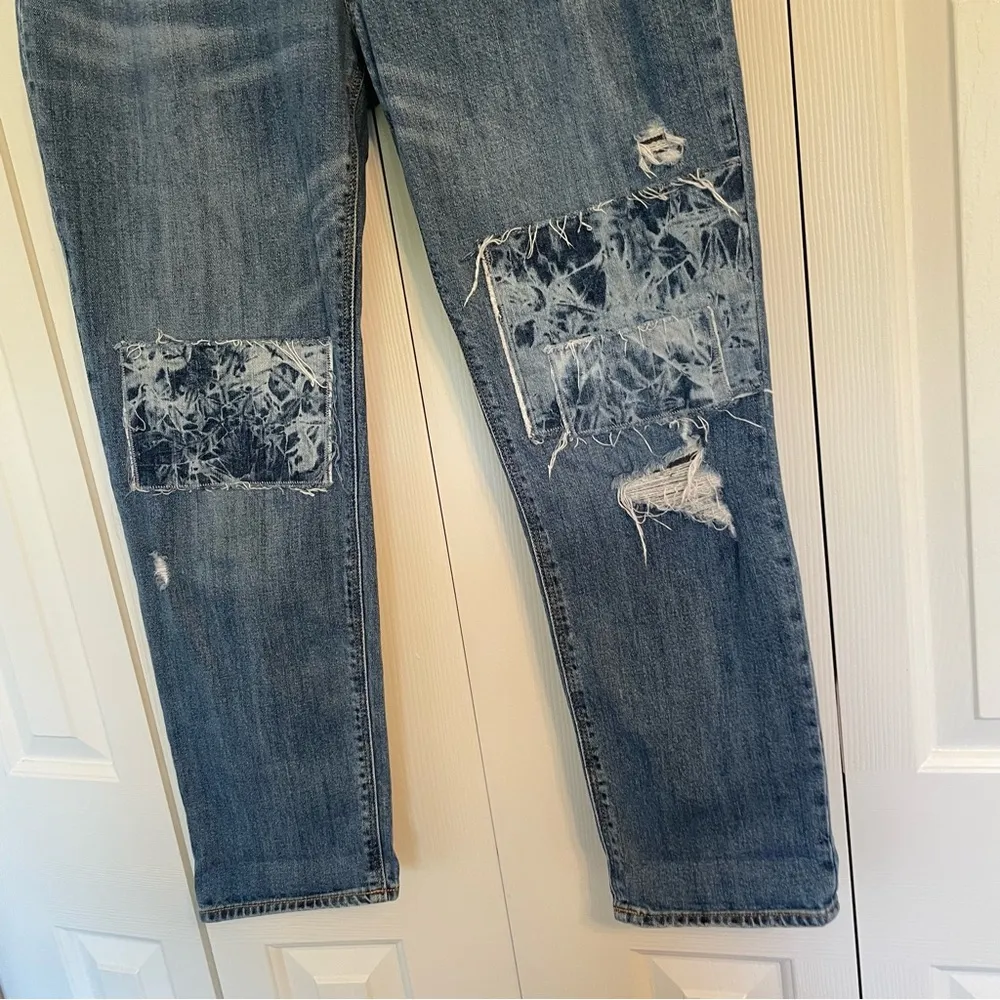 Old Navy Boyfriend Patchwork Jeans Sz 10 Straight Leg Medium Wash Denim - Image 6