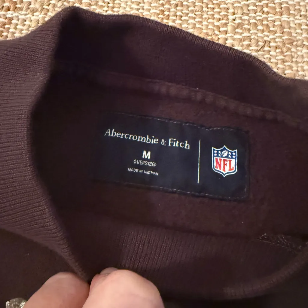 Abercrombie & Fitch Cleveland Browns Crewneck Sweatshirt Medium Oversized Fit - Image 4