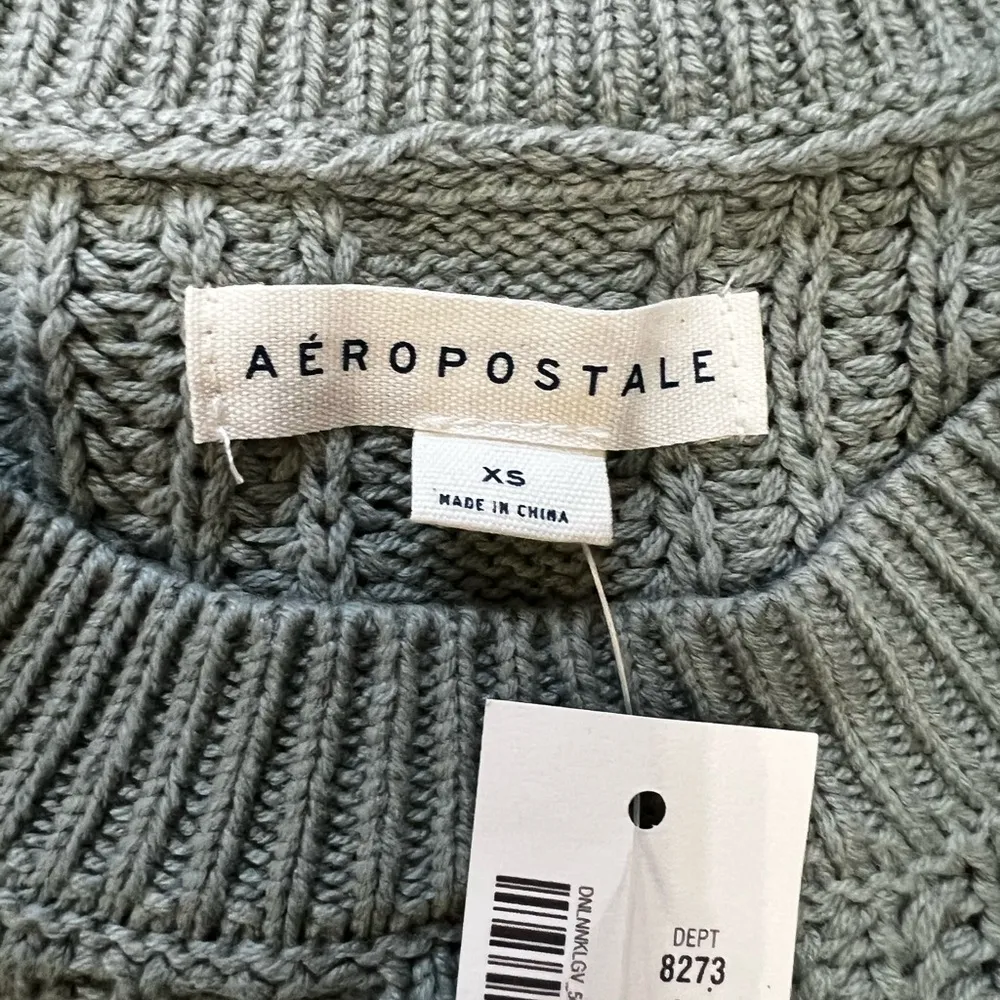 Aeropostale NWT Sage Green sweater size XS - Image 3