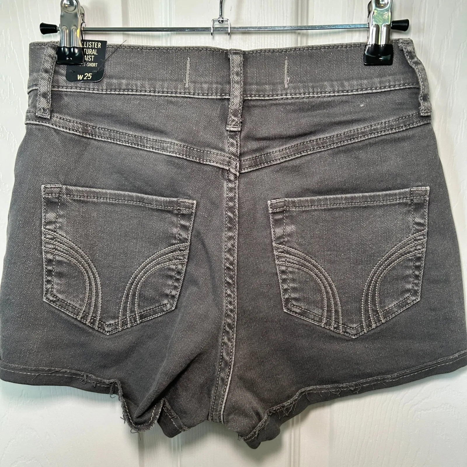 Hollister Denim Shorts High‎ Rise Gray Wash Casual Everyday Size 25 - Image 2