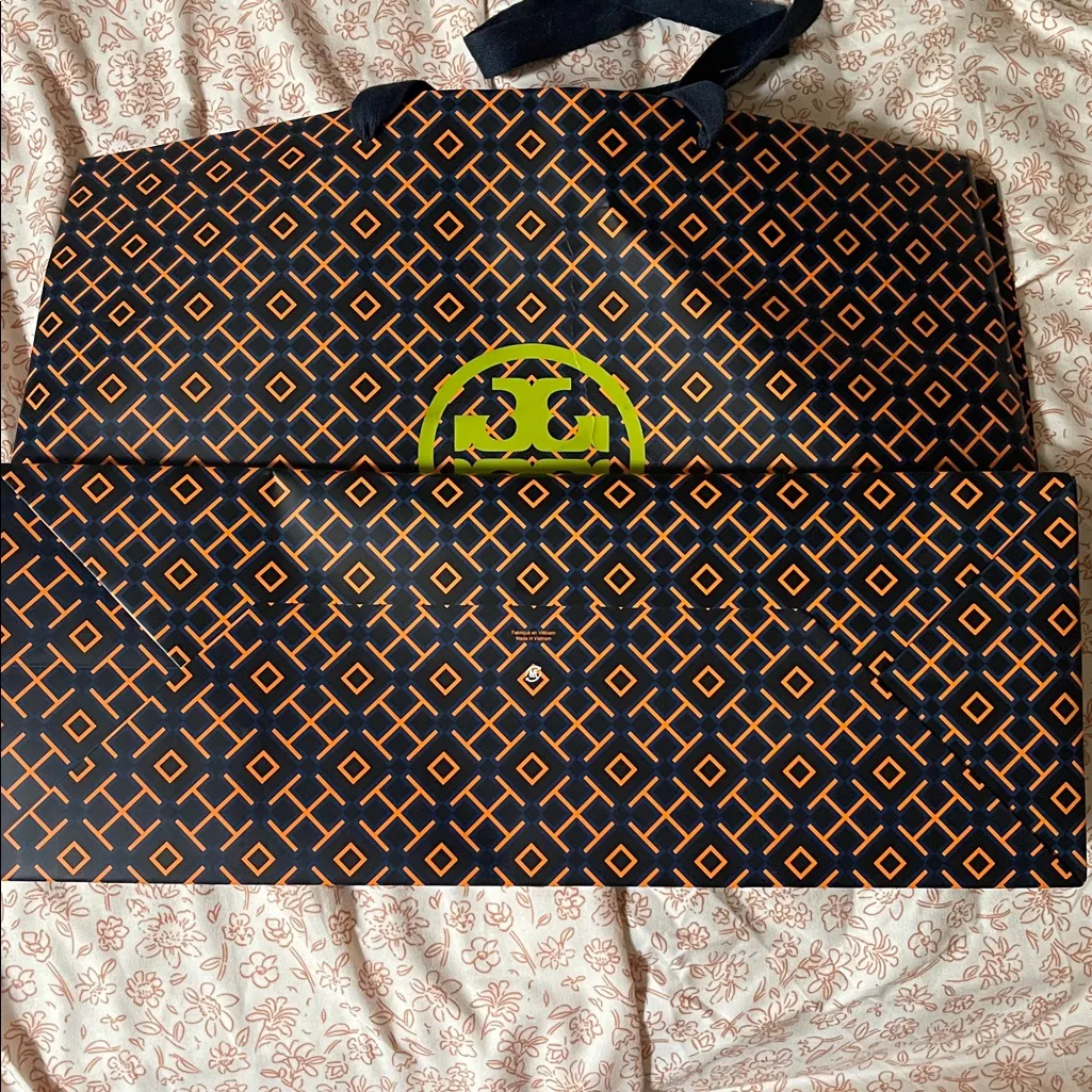 Tory Burch Black and Orange shopping bag - Image 2