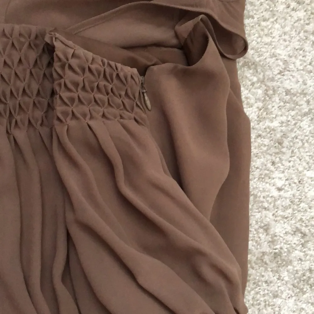 Vince Camuto dress, under the knee to calf length, size 4 - Image 12