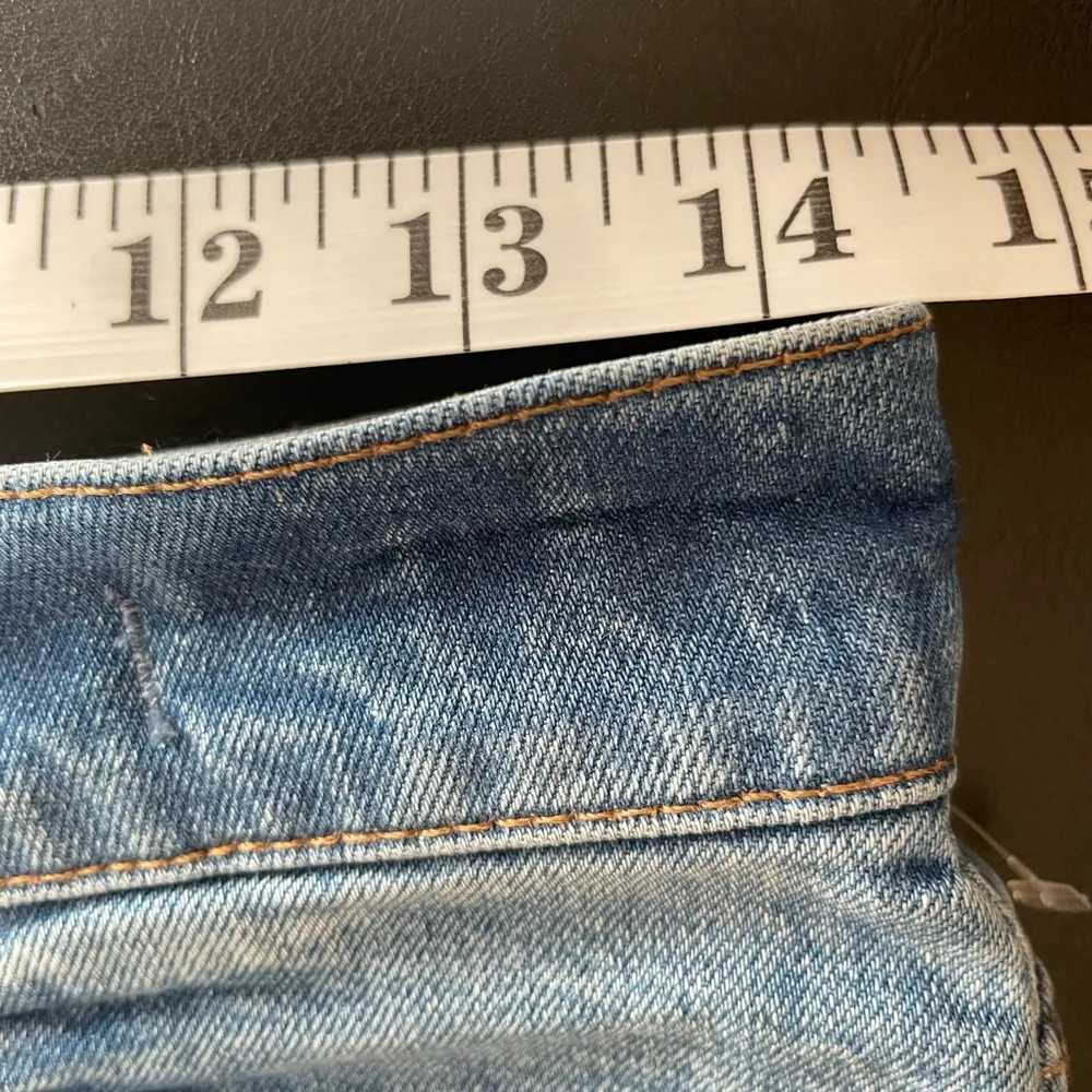 Madewell Women's High Rise Denim Shorts Light Wash Cut Off Button Fly Size 26 A4 - Image 5