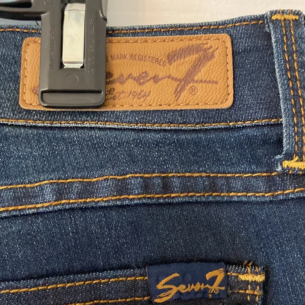 Seven 7 Slim Boot size 8 women jeans brand new inseam 32” - Image 6