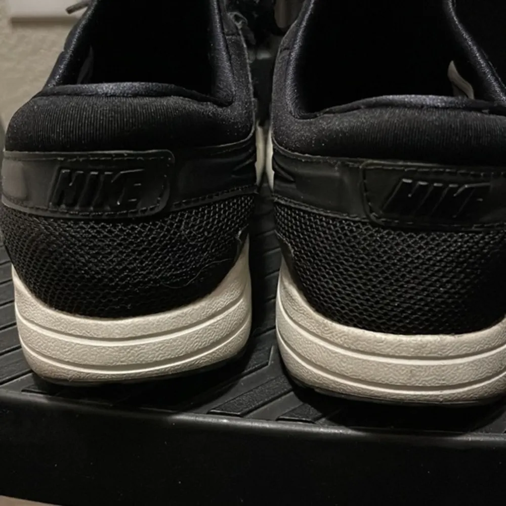 Womens' NIKE AIR MAX ZERO Black Trainers 857661-002 Size 6.5 GUC #3062 - Image 5