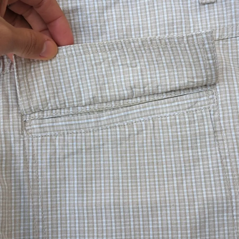 NWT Gloria Vanderbilt Plaid Chino Shorts with Striped Belt 5in Inseam - Image 6