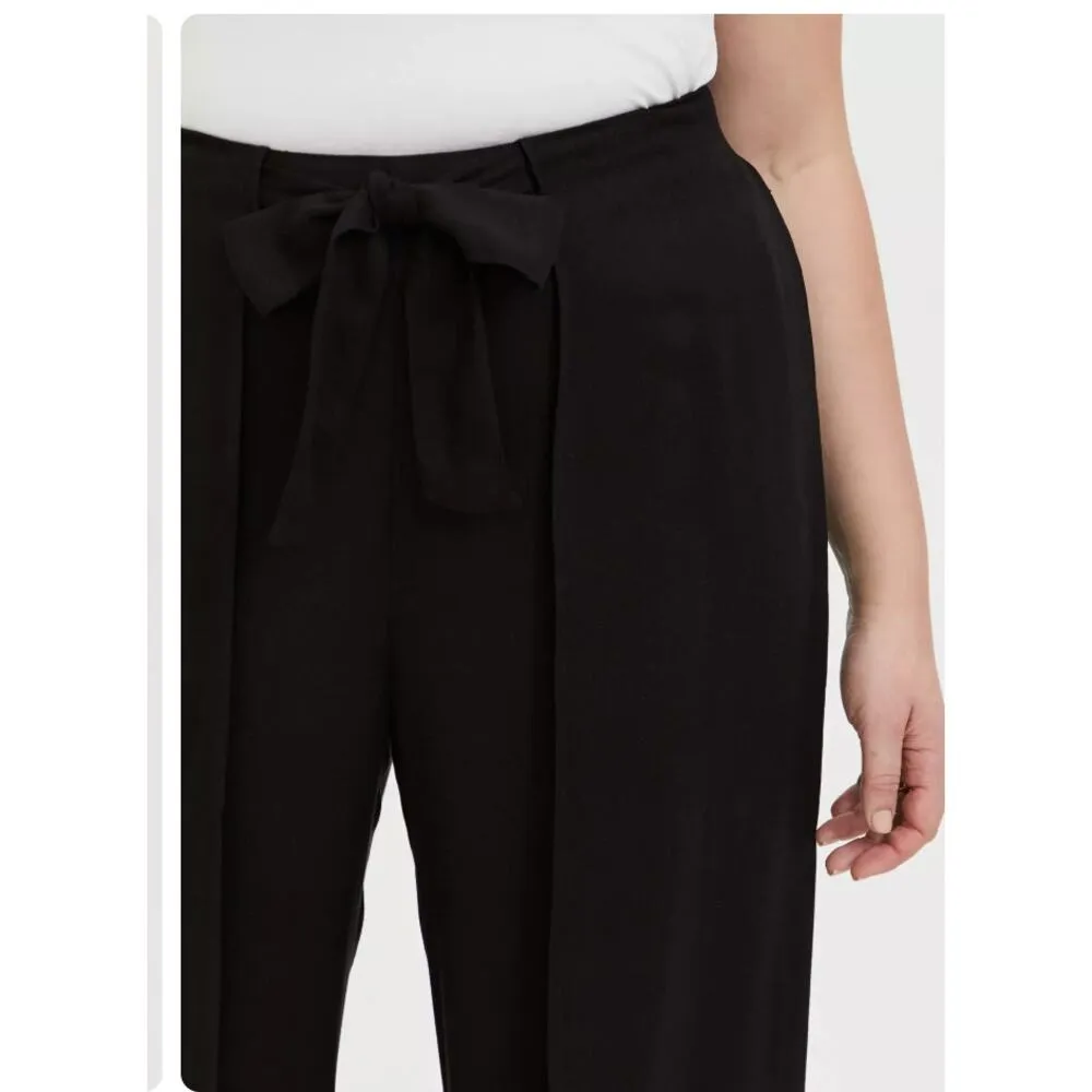 Torrid Pull-On Wide Leg Stretch Crepe High-Rise Pleated Tie-Front Pant, sz 5(28) - Image 3