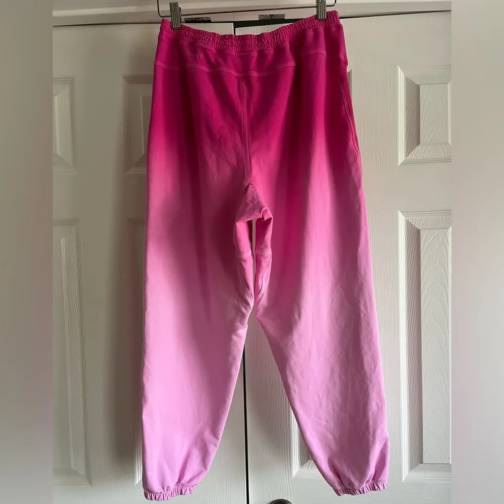 lululemon athletica LA Super-High Rise Jogger Sonic Pink Ombré Wash -Size 8 - Image 4