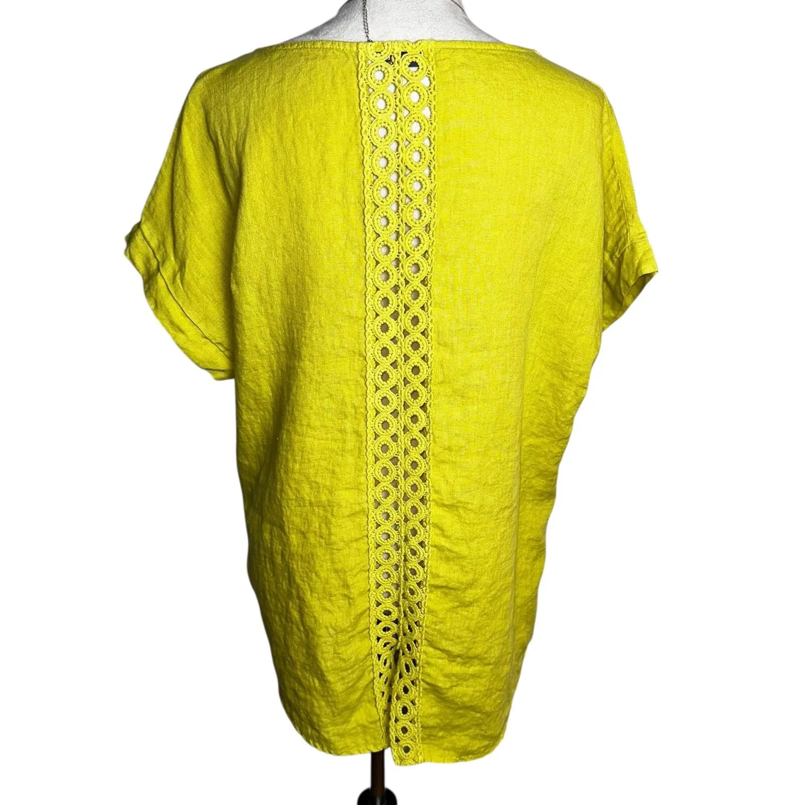 Terzo Millennio Linen Top Large | Chartreuse Green Boxy Relaxed Fit Eyelet Back - Image 3