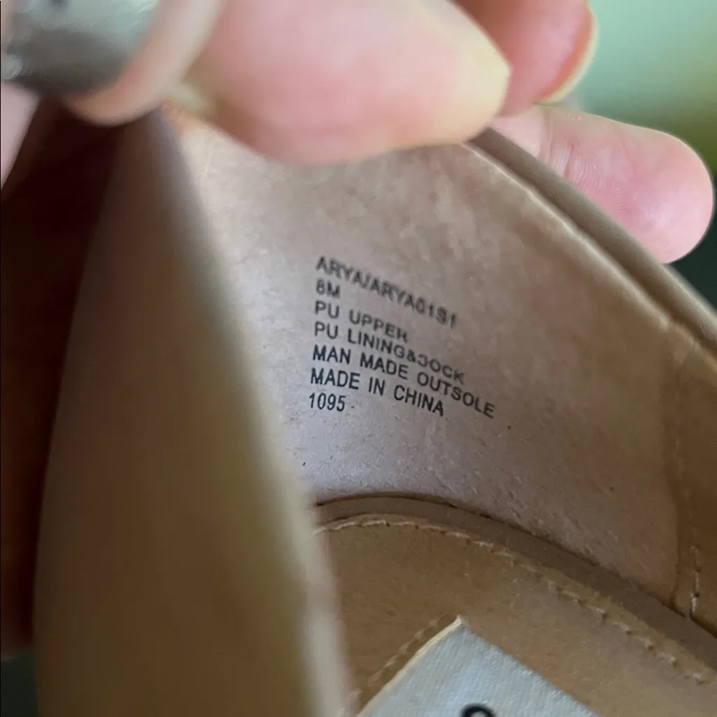 Steve Madden Arya Elegant Nude Block Heels - Image 7