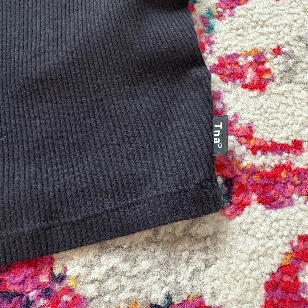 TNA Black Ribbed Crop Tank - Image 2