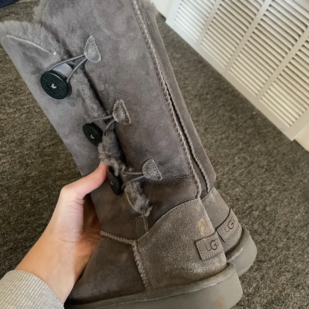 UGG Women’s 7 Bailey Button Triplet Triple Button Gray Classic Tall Boots size 7 - Image 11