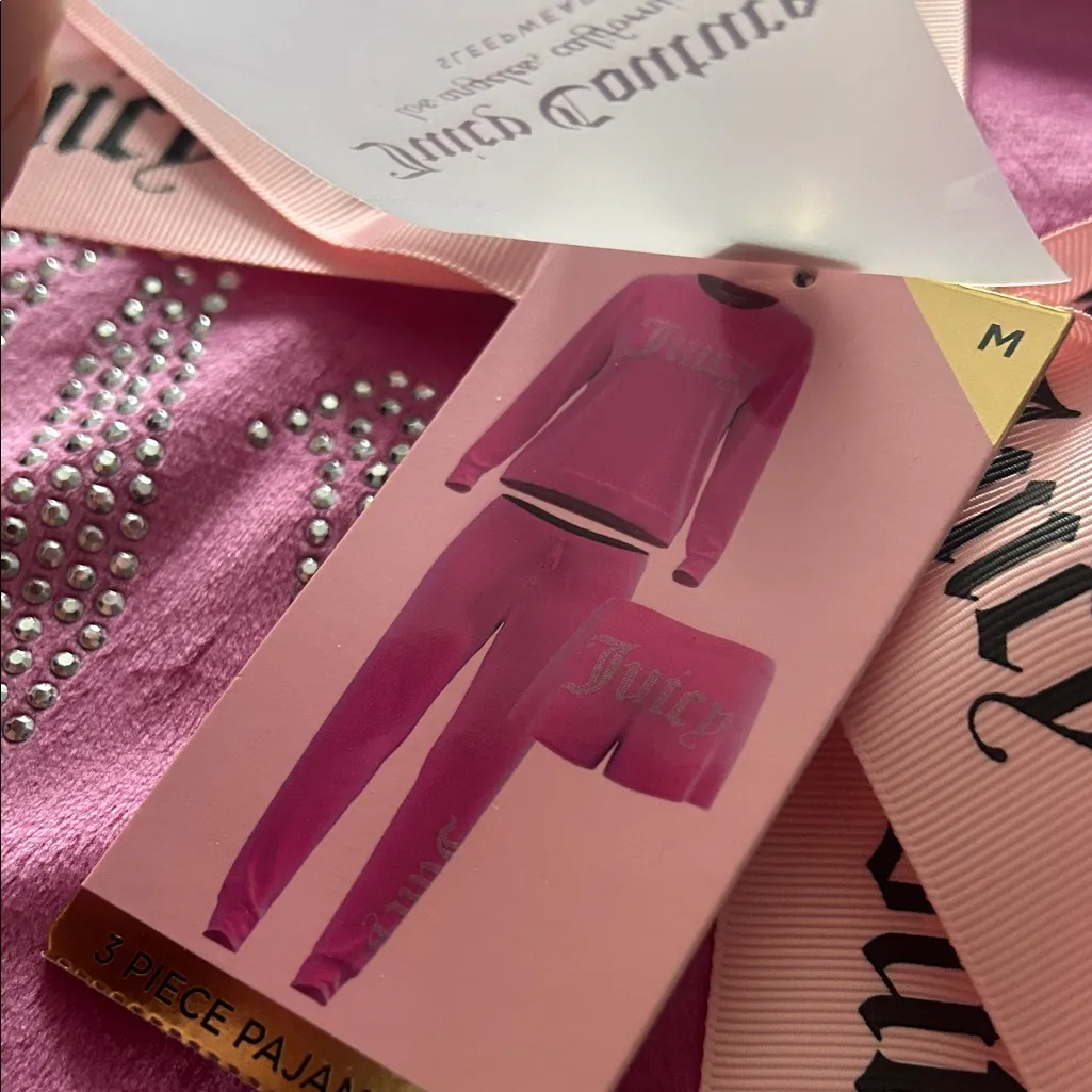 Juicy Couture Fuchsia Velour 3 pc pajama Set - Image 7