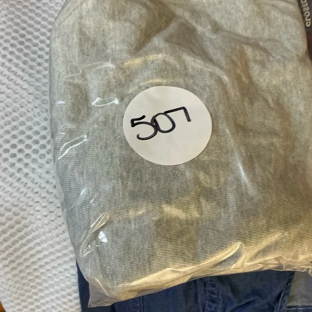 Gray Cropped Polo Collar Top - Image 5