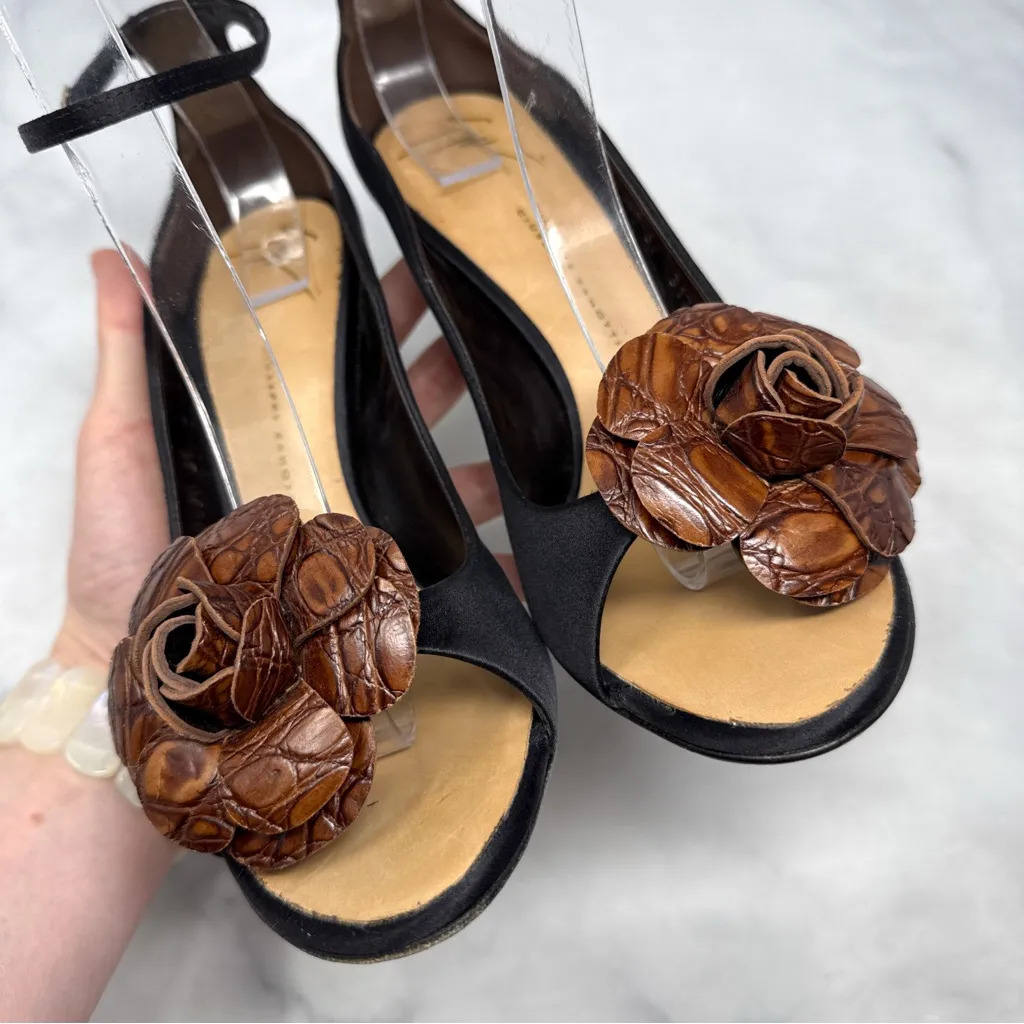 Giuseppe Zanotti Vintage Y2K Leather Croc Flower Silk Mary Jane Heels Black 39 - Image 2