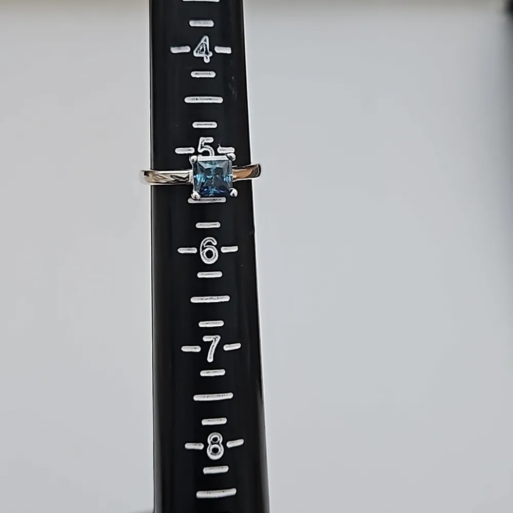 1ct Royal Blue Princess Cut Moissanite Ring Size 5.25 - Image 5