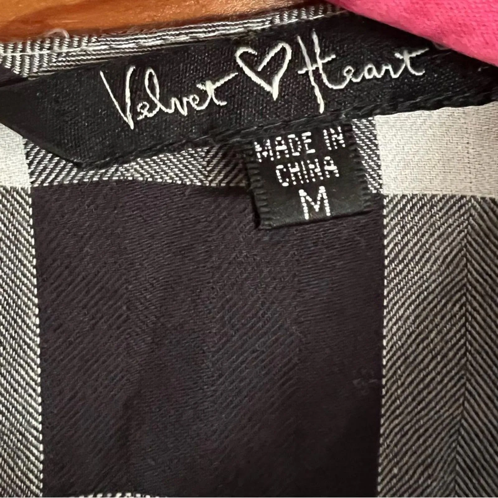 Velvet Heart black & white buffalo plaid long bell sleeve top women's size M - Image 5