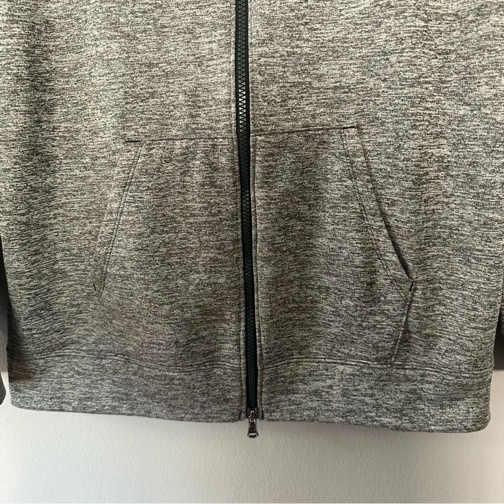 Under Armour  Heathered Gray 2-Way Zip-Up Jacket size Medium - Image 6