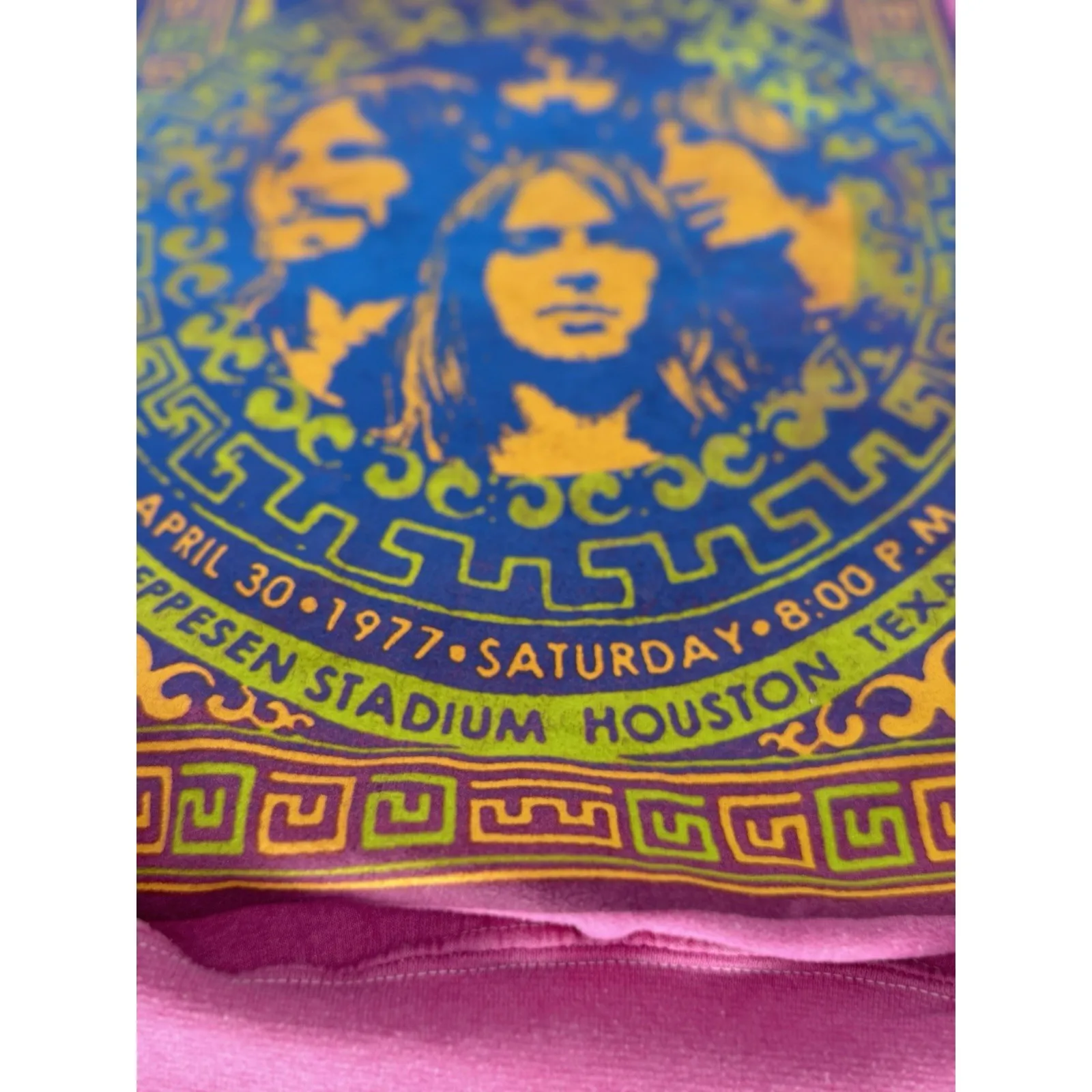 Urban Outfitters Pink Floyd Sweatshirt S/M Pink Graphic Pullover Crewneck Womens - Image 4