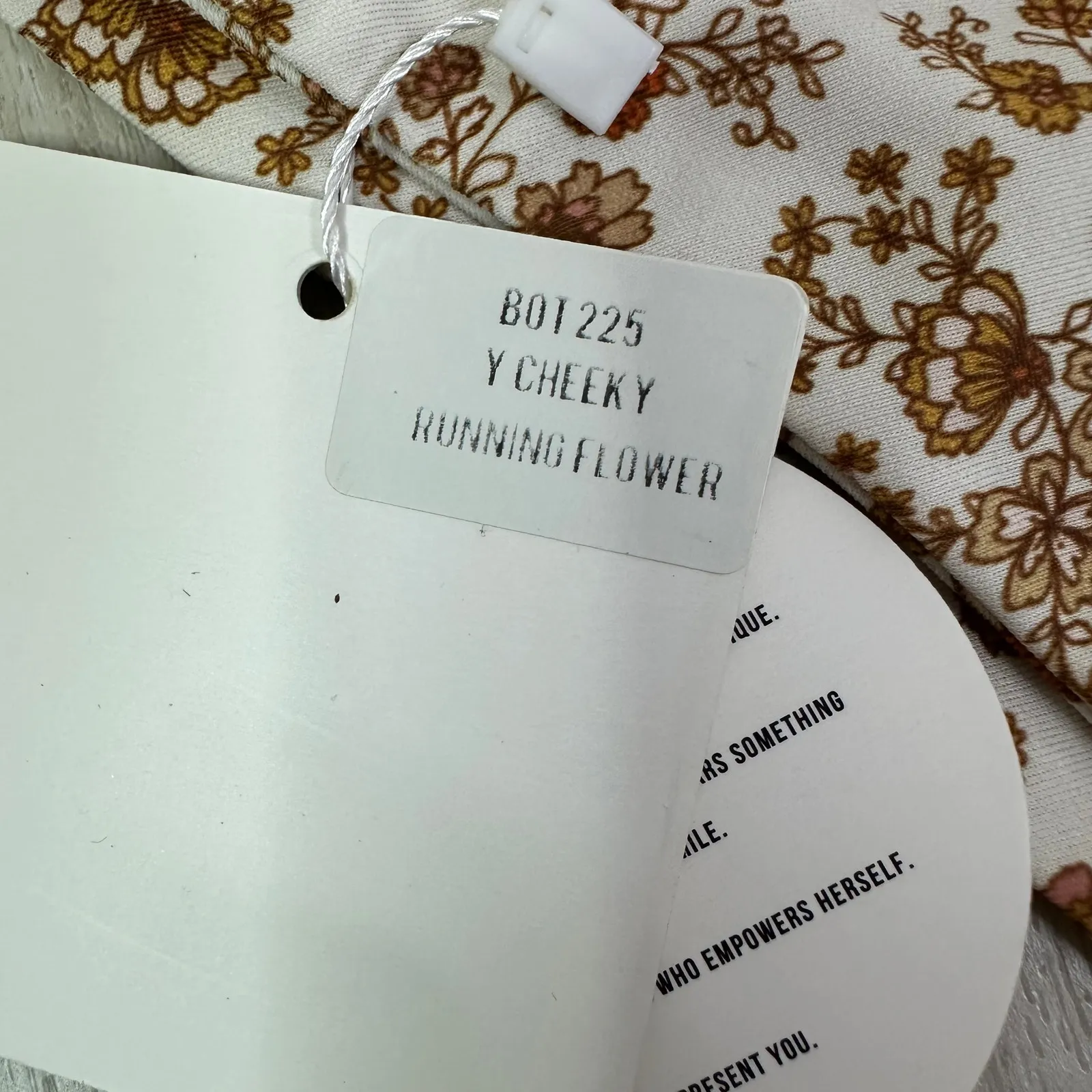 NEW Kulani Kinis Running Flower Bikini XS Ditzy Underwire Top Y Cheeky bottom - Image 4