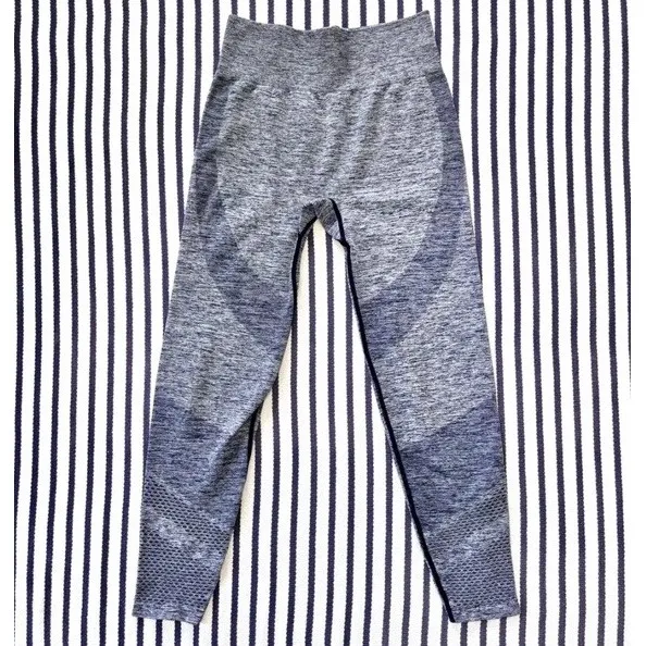 Victoria Secret PINK‎ Gray On Gray Seamless Compression Leggings Size Small # - Image 2