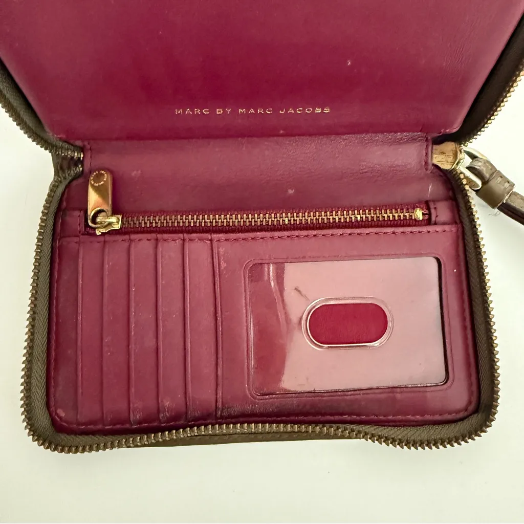 Marc by Marc Jacobs Brown Leather Wristlet - Image 4