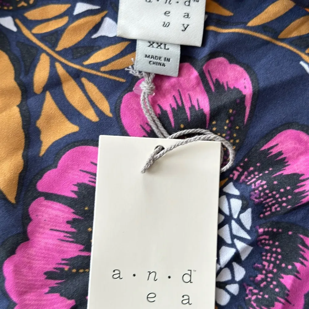 A New Day Cute Side Tie Top Size XXL - Image 3