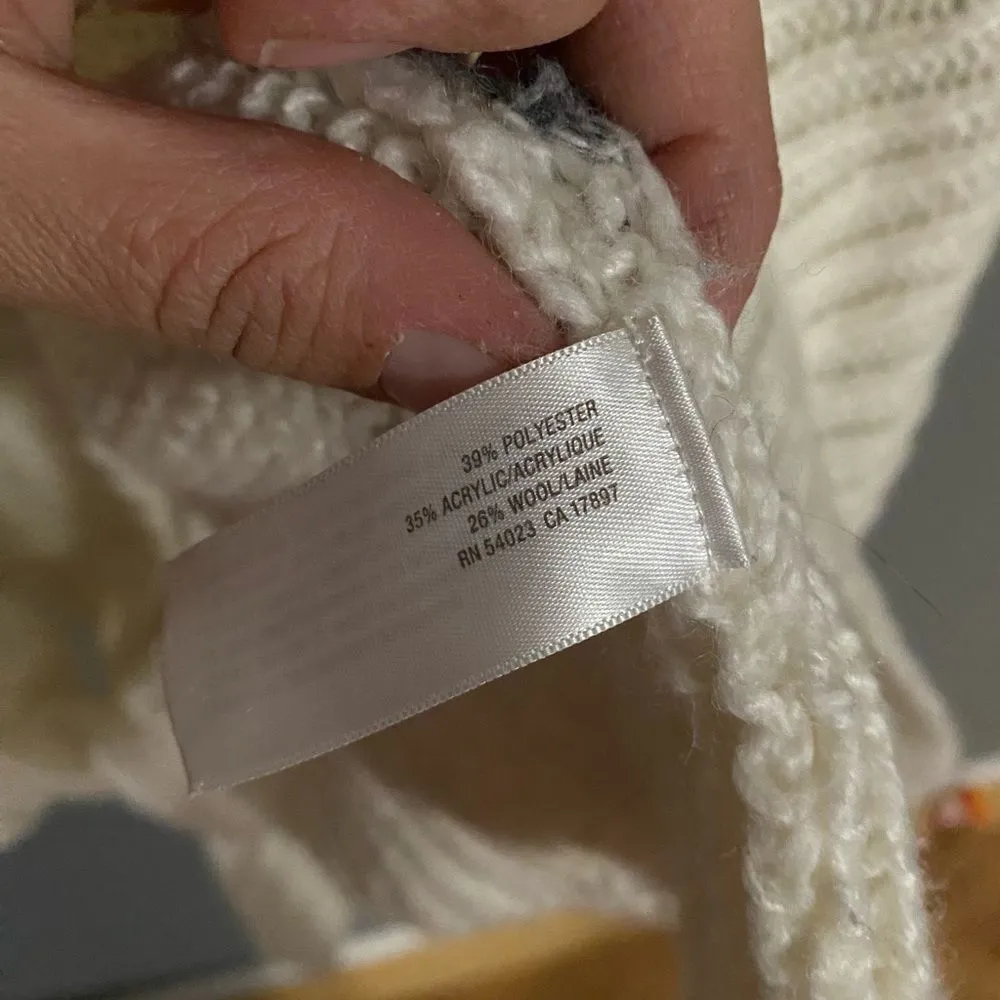 Old Navy  Short Sleeve Cardigan Size Small - Image 4