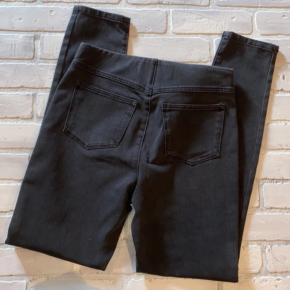 Soft Surroundings the ultimate denim pull on skinny Jean in faded black - Image 6