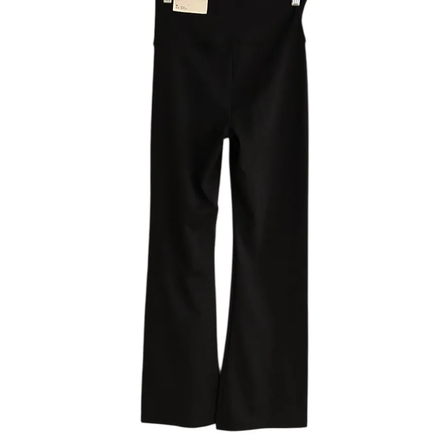 American Eagle Black The Everything High Waisted Flare Leggings Size Medium NEW - Image 3