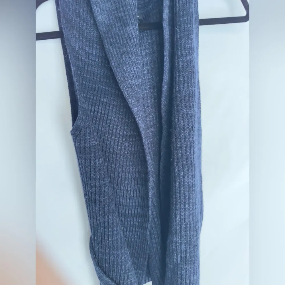 ✨ Banana Republic Rib Shawl Belted Vest 100% Merino Wool XS✨ - Image 5