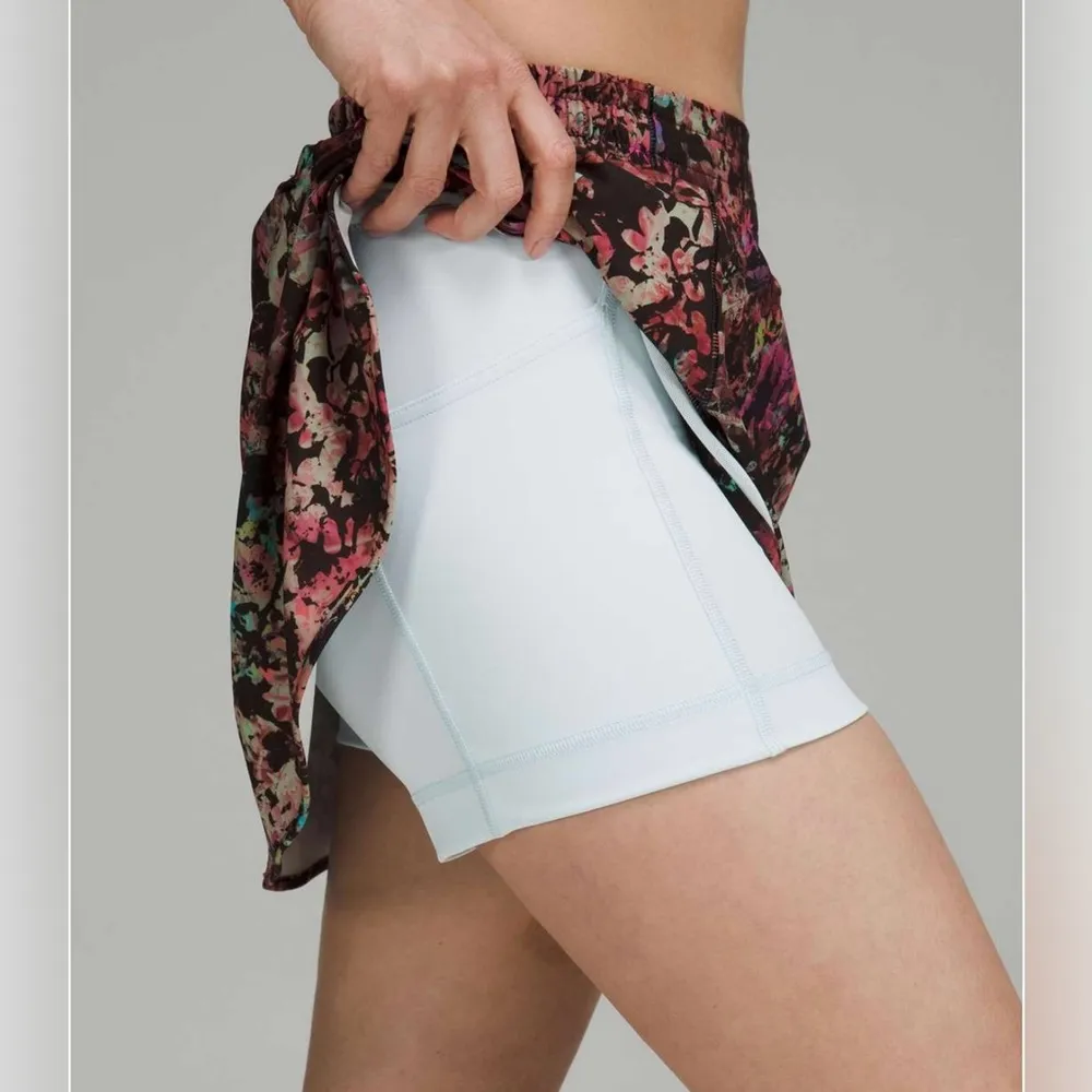 Lululemon Hotty Hot High-Rise Skirt - Image 6
