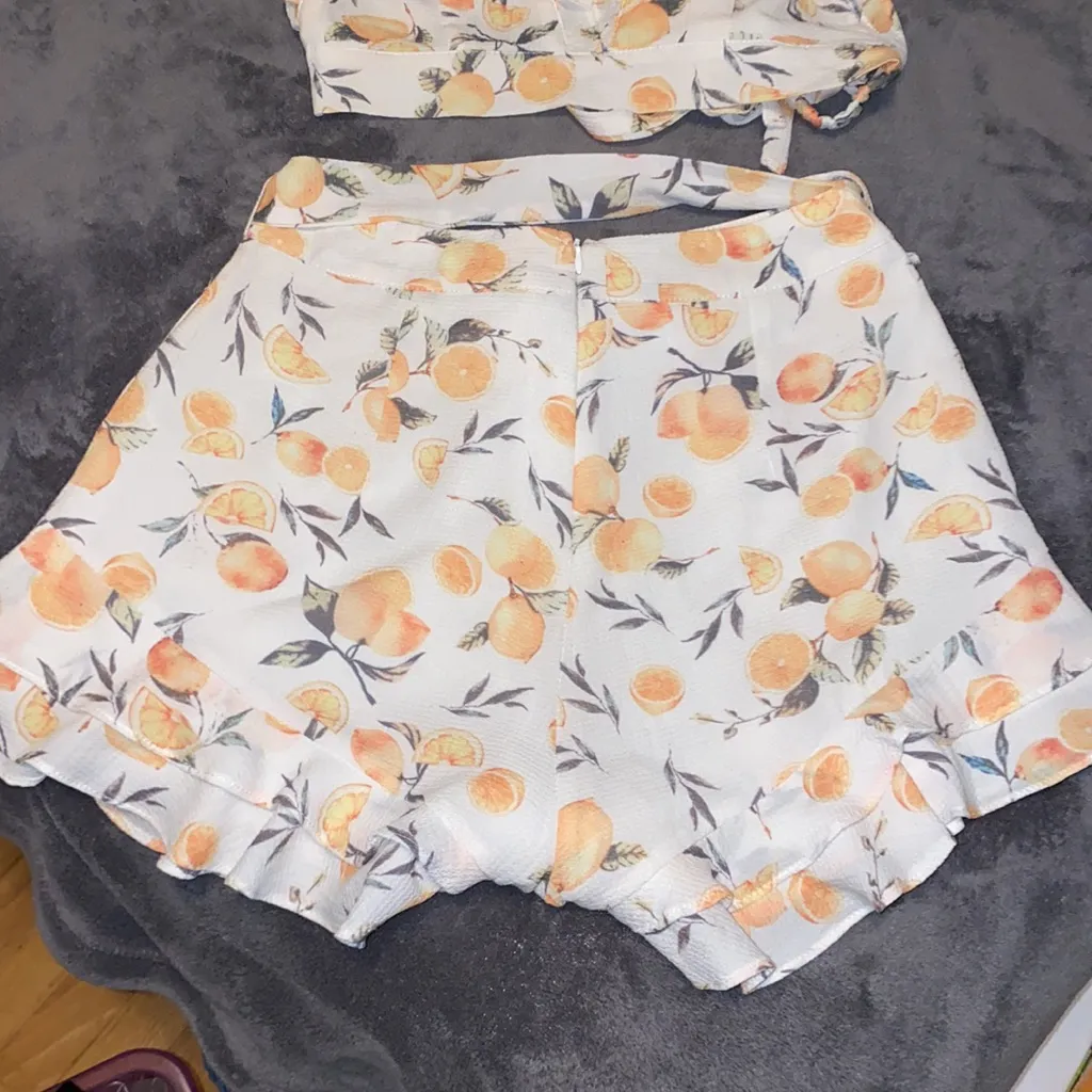 Lemon print ruffle top and shorts set - Image 7