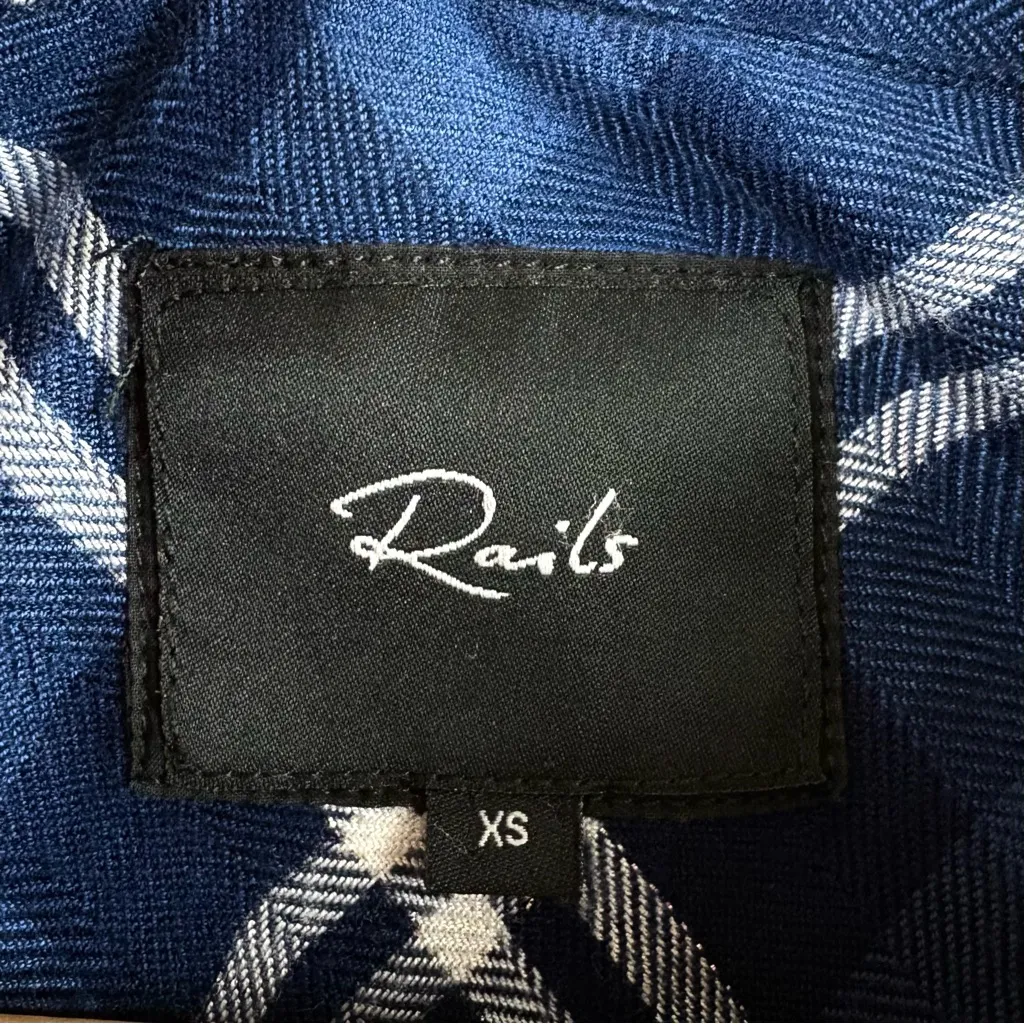 Rails Hunter Plaid Button Down Shirt in Midnight White - Image 5