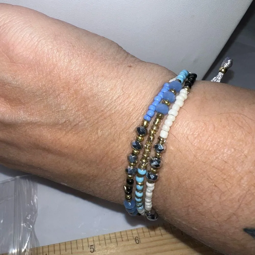 Multi Strand Faceted‎ Beaded Bracelet on Silk Pull Closure Blue - Image 6