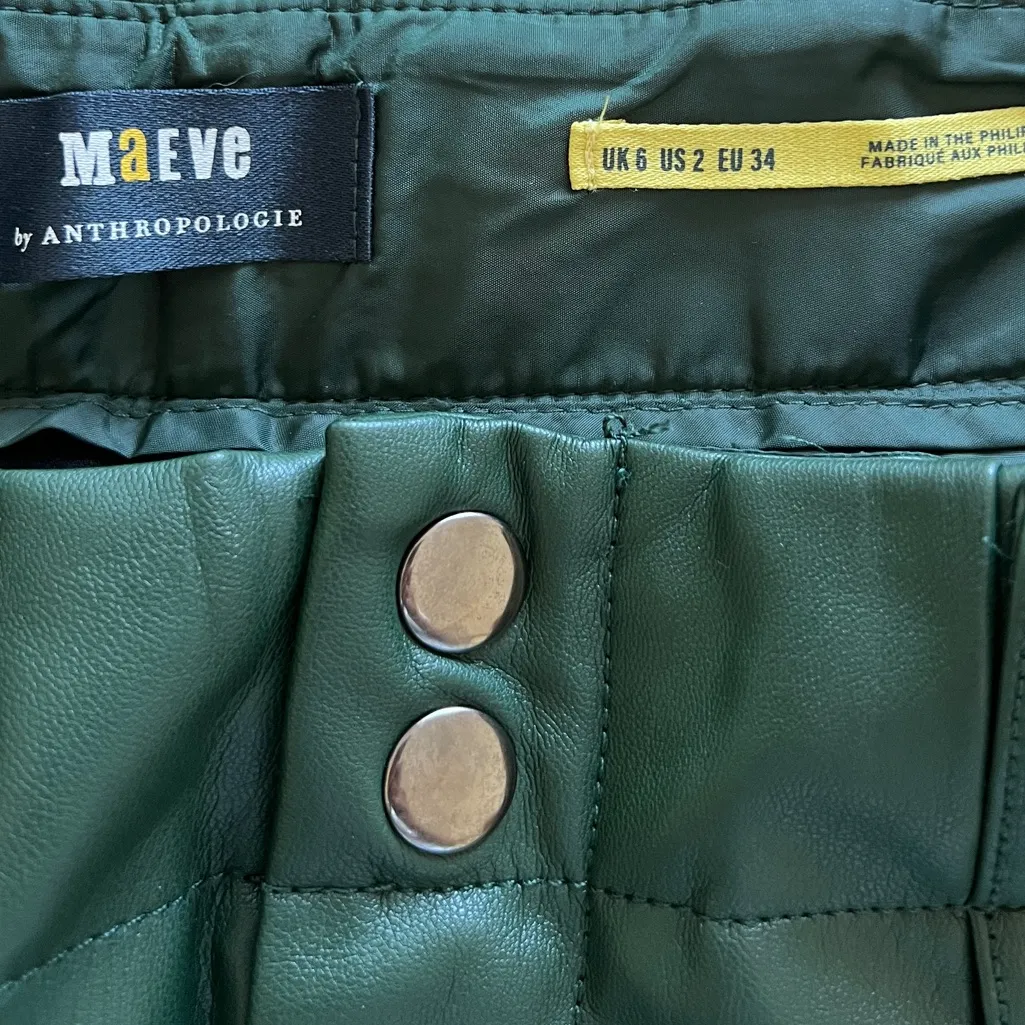 Anthropologie Maeve Women’s Green Faux Leather Taper Pleated‎ Pants Size 2 - Image 8
