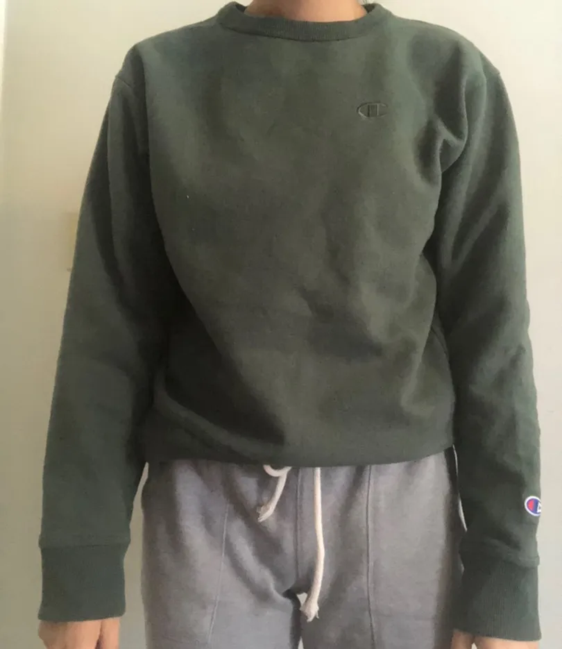 Champion Crewneck - Image 2