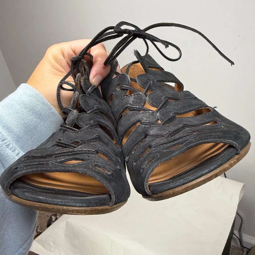 Paul Green Black Cutout Lace-up Heeled Sandals Sz 7 - Image 13