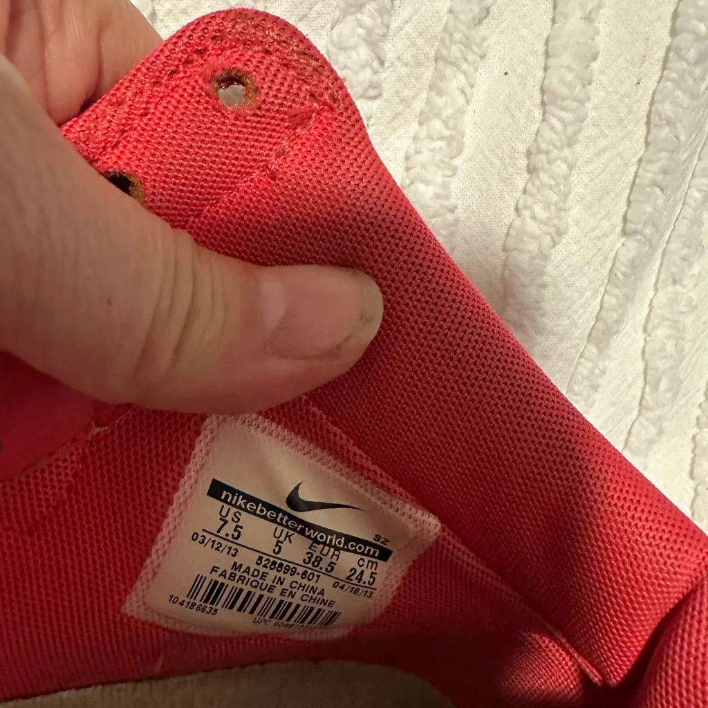 Nike Dunk Sky Hi Essential Red Suede Hidden Wedge Sneakers 528899-601 Size 7.5 - Image 7