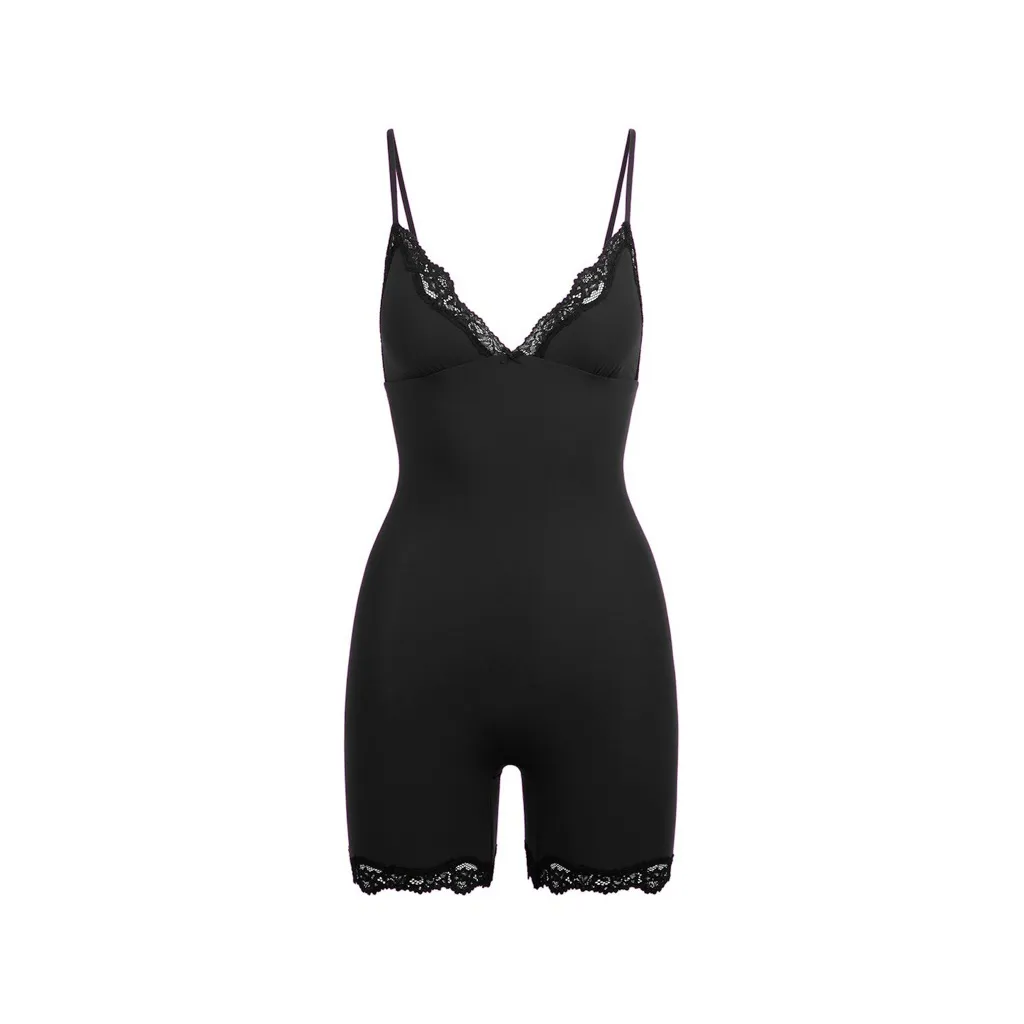 SKIMS Black Lace fits everybody triangle  onesie - Image 3