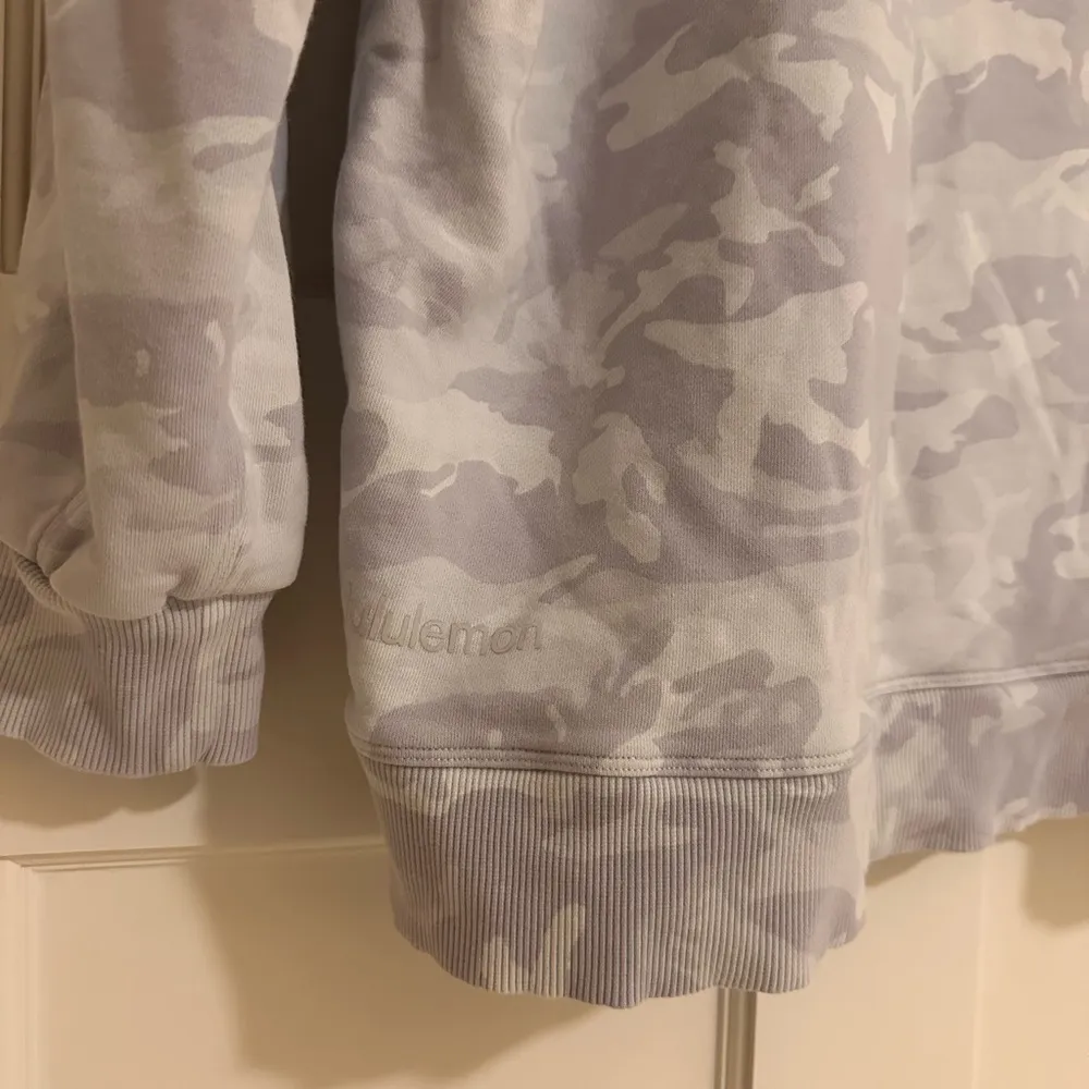 Lululemon Perfectly Oversized Crew Incognito Camo Alpine White Multi Size: M/L - Image 5