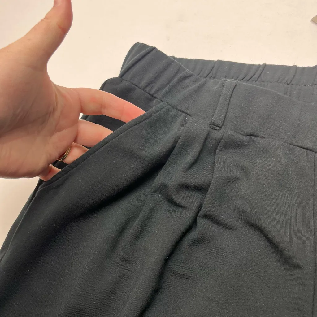 Garnet Hill Womens Size Medium Black Pull-On Pleated‎ Pants Two Pockets Stretch - Image 8