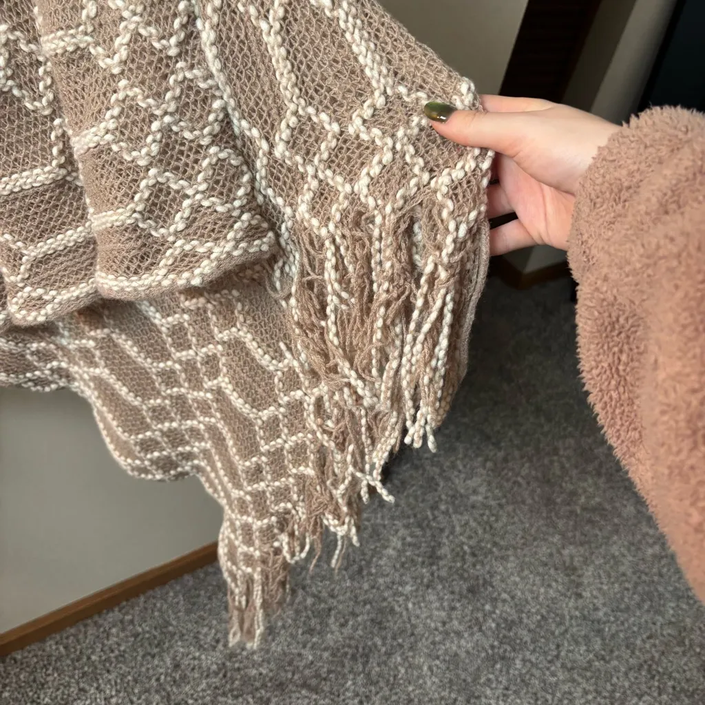 2Chic Beige and Cream Knit Poncho Tan Size undefined - Image 2