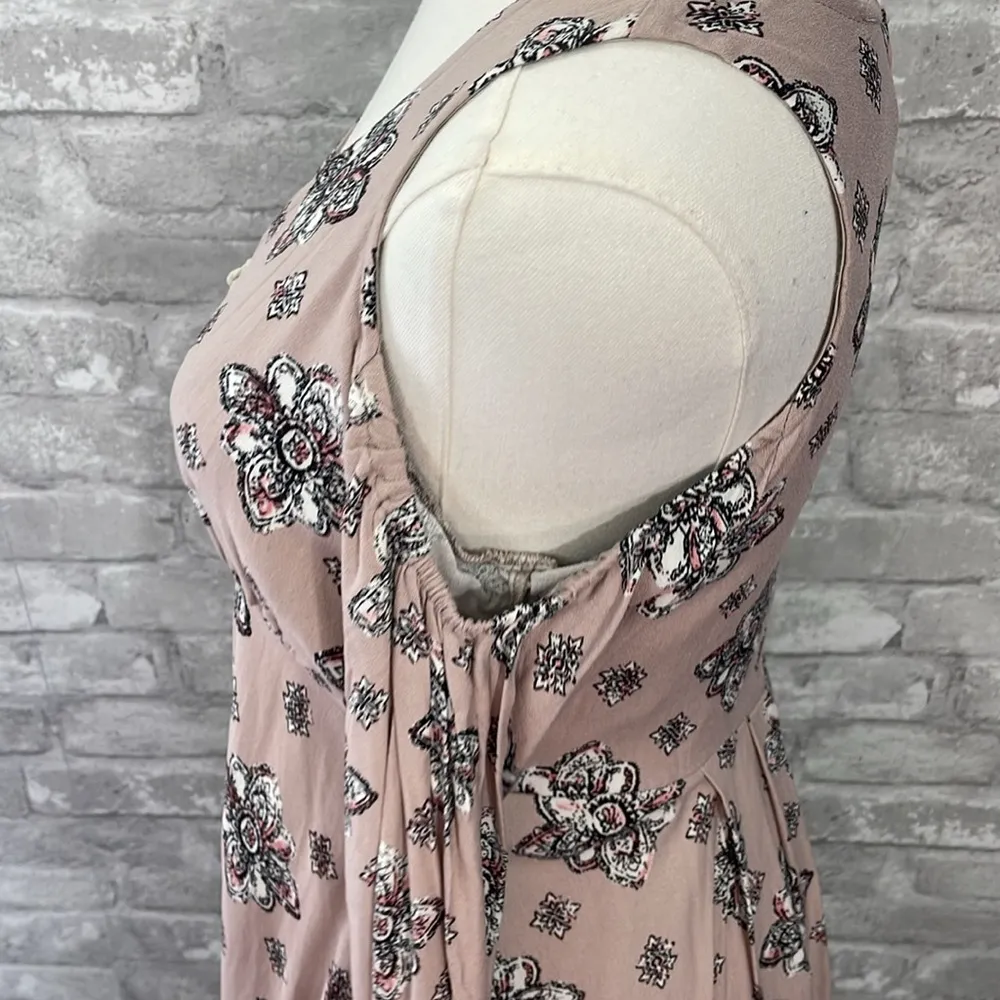 Sadie & Sage Pink Long Sleeve Cold Shoulder Sundress with V - Image 4