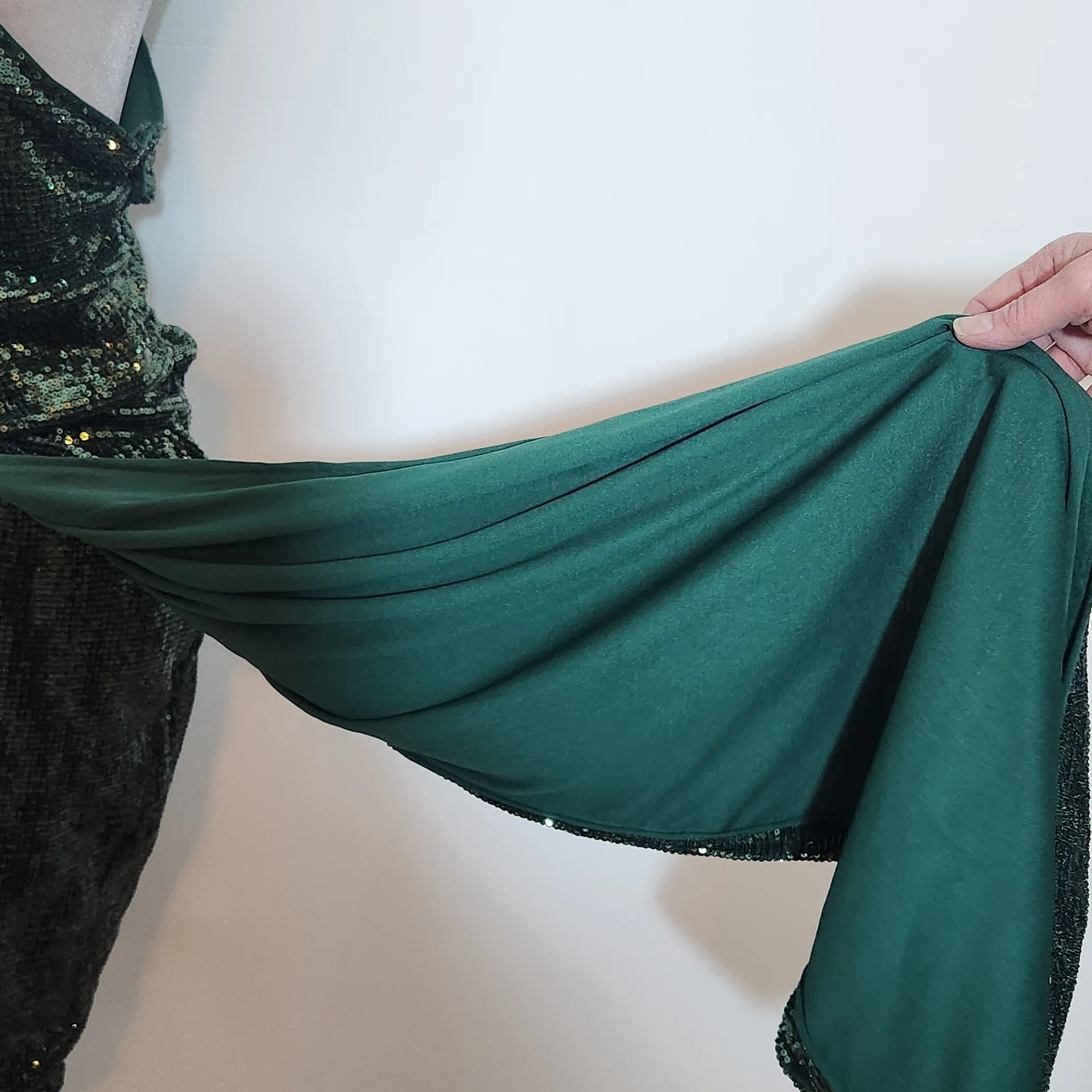 PrettyLittleThing One-Shoulder Green Sequin Dress NWT Size 12 Green Formal Dress - Image 7