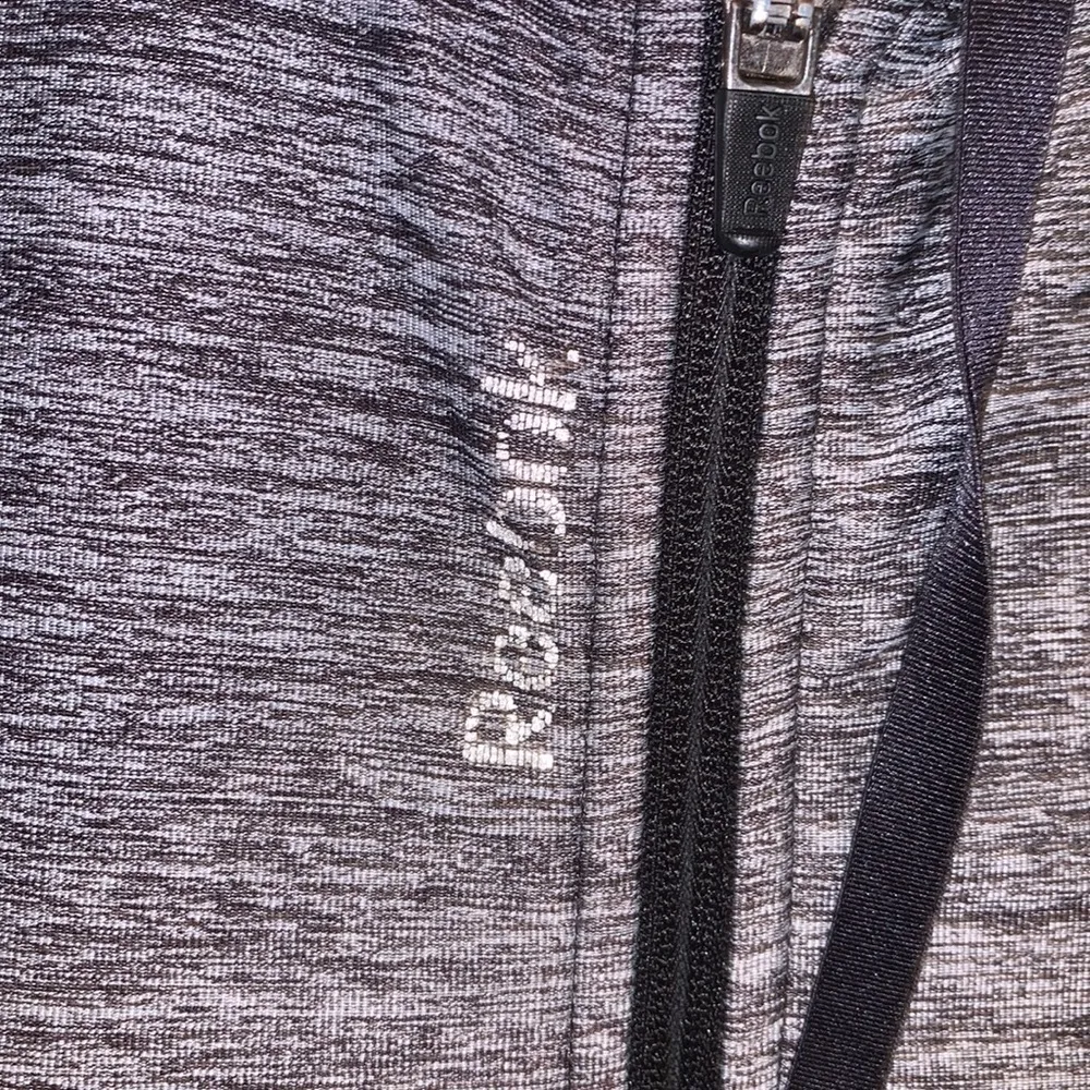 Reebok  grey full zip up hooded athletic Long sleeve top - Image 3