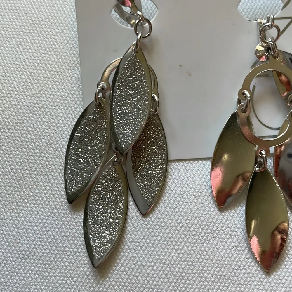 NWT Icing Silver Sparkling Chandelier Clip On Earrings - Image 4