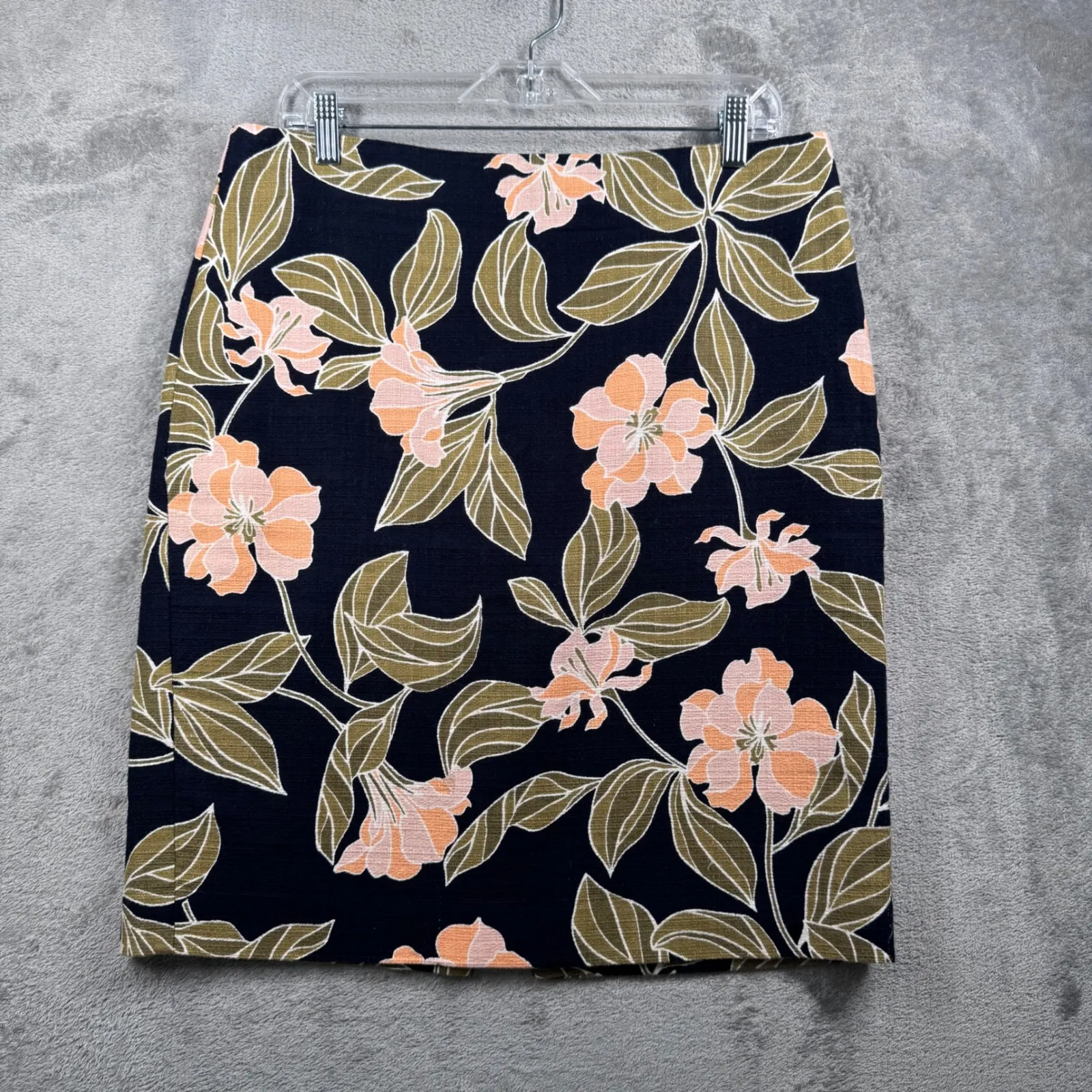 Ann Taylor‎ Factory 10 Floral Pencil Skirt Cotton Linen Blend Navy Spring Work - Image 2