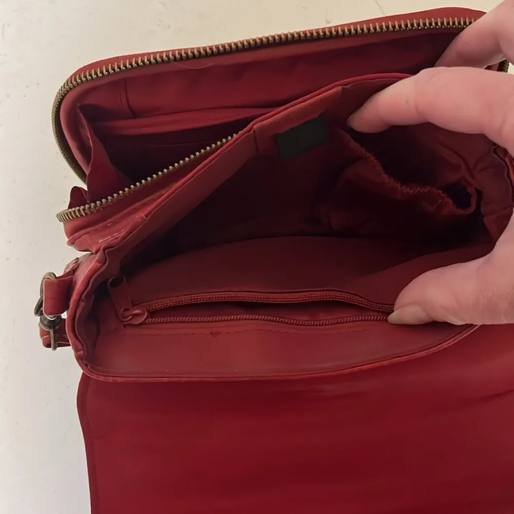 Buxton Red Crossbody Purse - Image 5