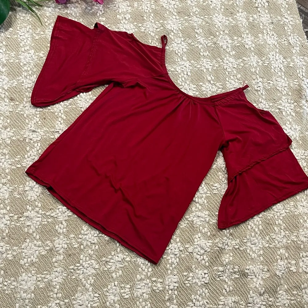 Shein Fashion Off Shoulder Blouse Size XL. - Image 2